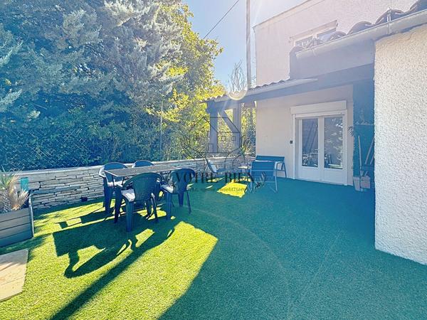 Maison T2 meublée avec dépendance jardin et piscine Pierrevert