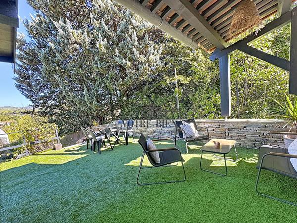 Maison T2 meublée avec dépendance jardin et piscine Pierrevert