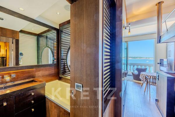 Saint-Jean-de-Luz - première ligne - vue panoramique sur la baie - Appartement T1- vue mer - Le Gran