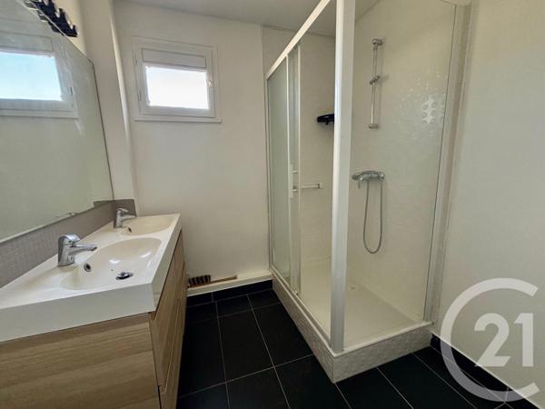 Appartement F5 à vendre  5 pièces - 95,12 m2 L ISLE ADAM - 95