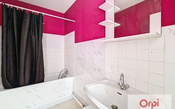 Appartement à louer    2 pièces • 49,22 m2 Montluçon