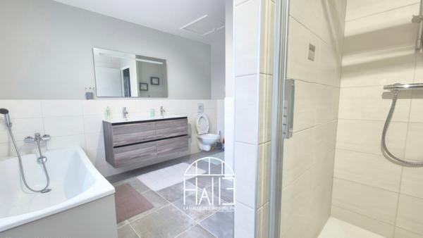Maison
         5 pièces
        - 105 m² 139 900 €*