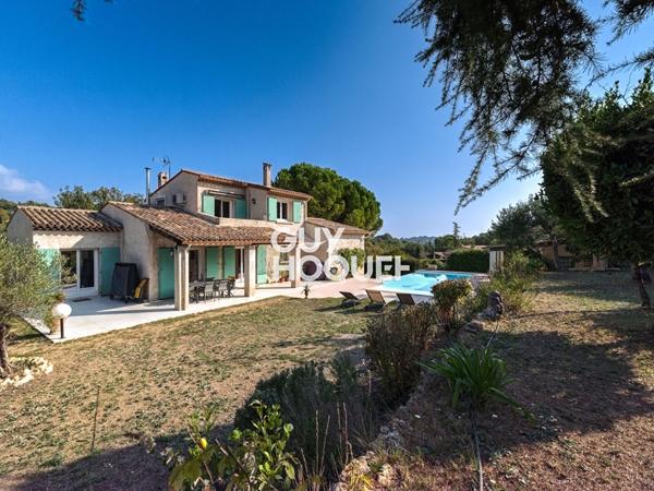 Villa rénovée avec élégance dans un quartier prisé de Mouans-Sartoux