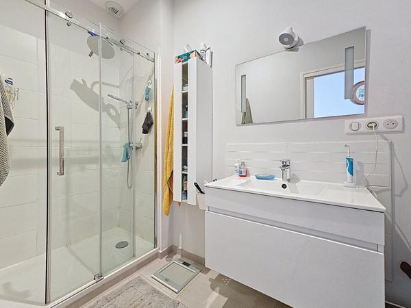 Appartement plein centre avec cachet