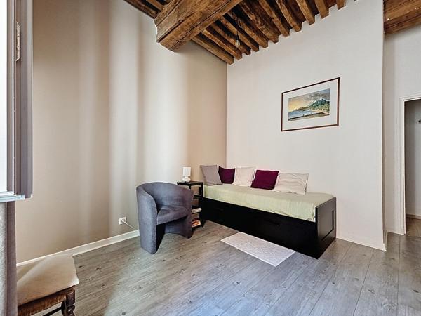 Appartement plein centre avec cachet