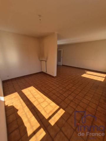 Appartement 4 pièces                                        - 42400 Saint-Chamond Réf : 2406-CIFVFOREZVELAY