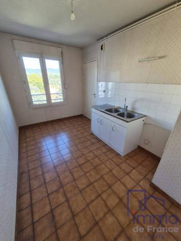 Appartement 4 pièces                                        - 42400 Saint-Chamond Réf : 2406-CIFVFOREZVELAY