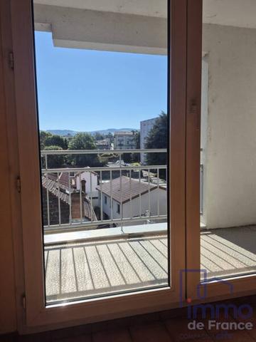 Appartement 4 pièces                                        - 42400 Saint-Chamond Réf : 2406-CIFVFOREZVELAY