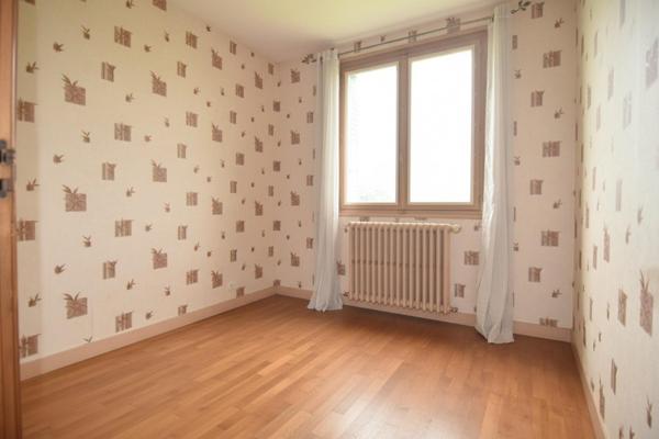Maison avec garage XXL et fort potentiel