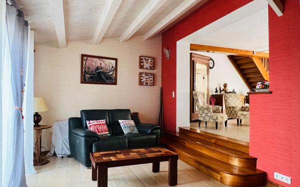 Maison à vendre    3 pièces •  La Flotte