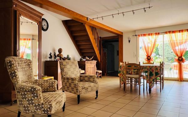 Maison à vendre    3 pièces •  La Flotte