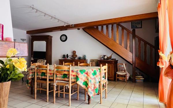 Maison à vendre    3 pièces •  La Flotte