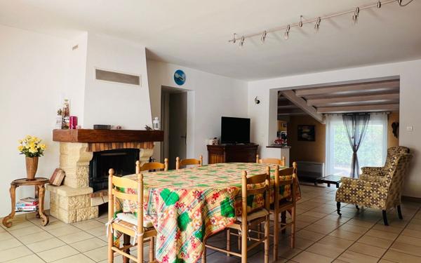 Maison à vendre    3 pièces •  La Flotte