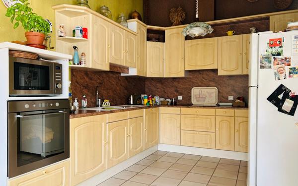 Maison à vendre    3 pièces •  La Flotte