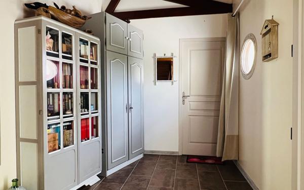 Maison à vendre    3 pièces •  La Flotte