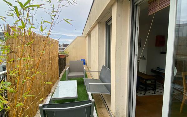 Appartement à vendre    3 pièces • 60,90 m2 Bordeaux