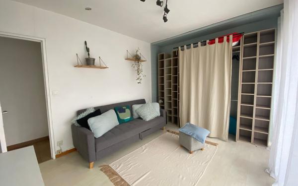 Appartement à vendre    3 pièces • 60,90 m2 Bordeaux