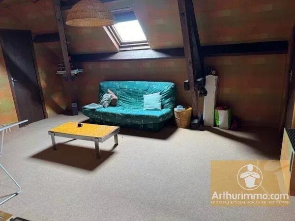 Vente                                                      Maison
                        
                     9 pièces                      231 m2                     à Millau