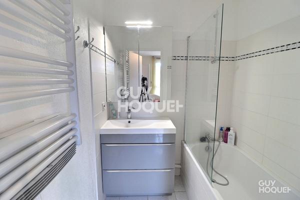 Appartement 2 pièces + loggia + cave + parking