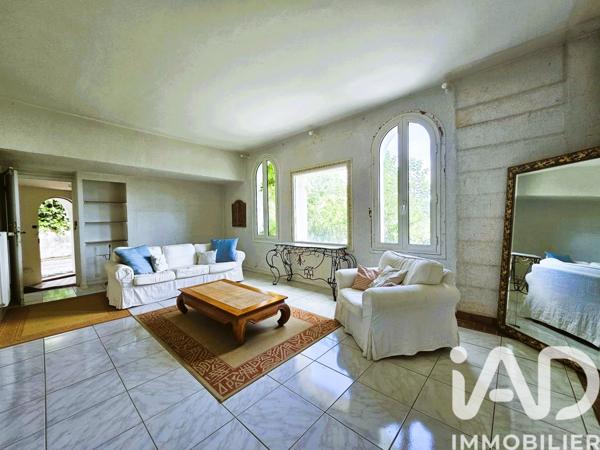 Maison à vendre 10 pièces 240 m² Montauroux