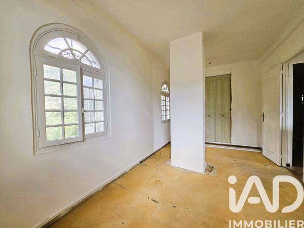 Maison à vendre 10 pièces 240 m² Montauroux