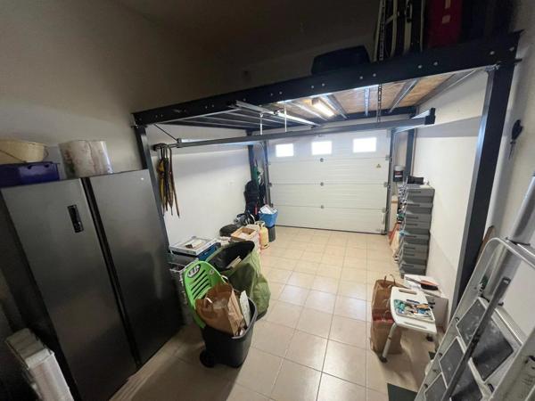 Vente                                                      Villa
                        
                     4 pièces                      105 m2                     à Perpignan