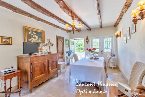 Retraite secrète au cœur du Périgord – Demeure noble du XVème siècle avec piscine et dépendances, entre patrimoine et nature préservée