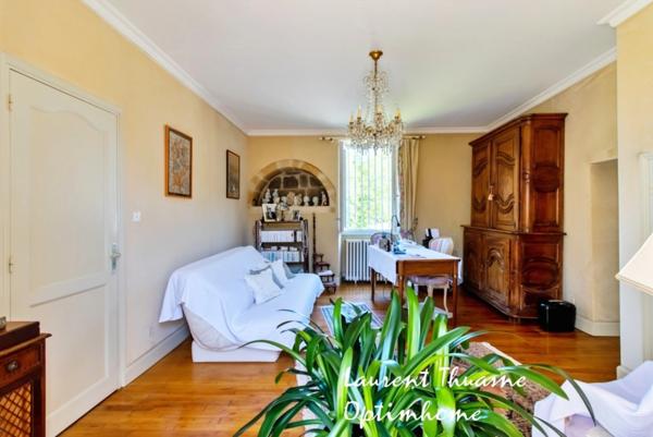 Retraite secrète au cœur du Périgord – Demeure noble du XVème siècle avec piscine et dépendances, entre patrimoine et nature préservée