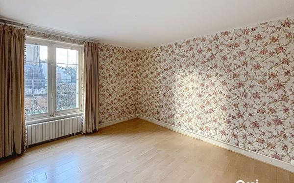 Maison à vendre    3 pièces • 149 m2 Brioude