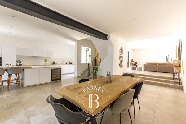 Mauguio, Maison de ville  200 m² à vendre