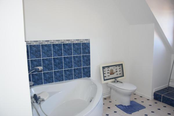 Rare sur le secteur, belle architecture.