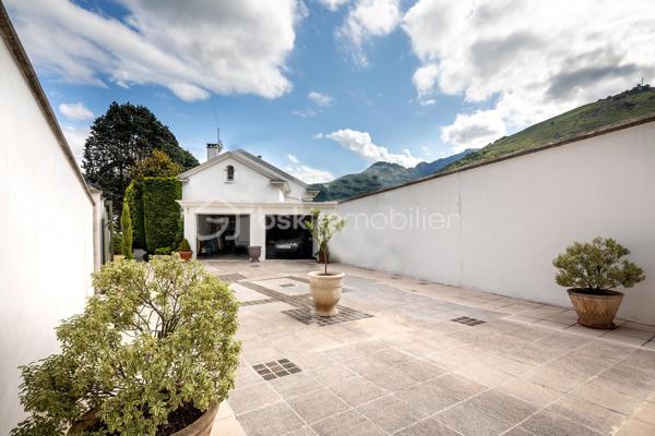 Maison d architecte de 310,80 m²