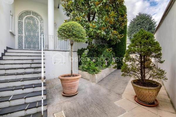 Maison d architecte de 310,80 m²