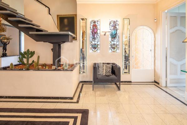 Maison d architecte de 310,80 m²