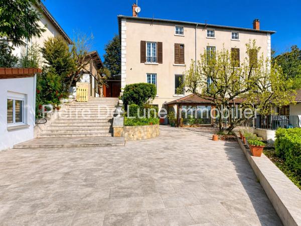 Maison À vendre 10 pièce(s) 426 m²