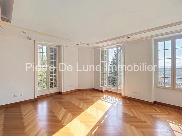 Maison À vendre 10 pièce(s) 426 m²
