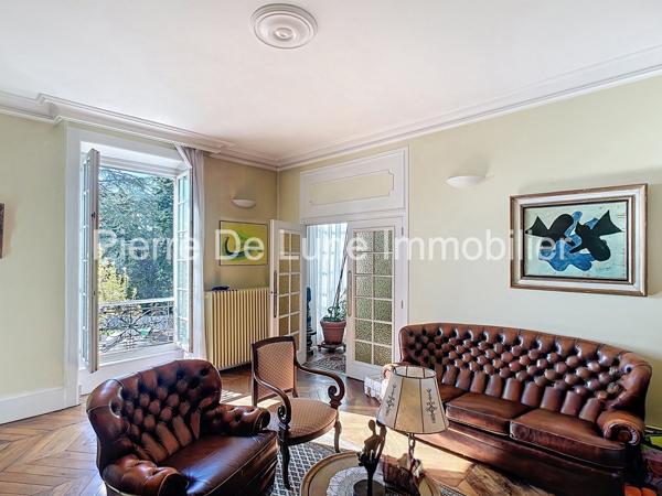 Maison À vendre 10 pièce(s) 426 m²