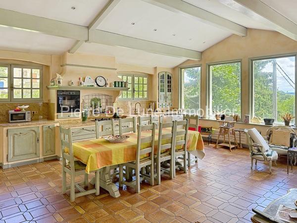 Maison À vendre 10 pièce(s) 426 m²