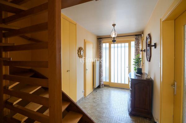 Belle maison 5 pièces de 104 m² env. sur 3,40 ares.