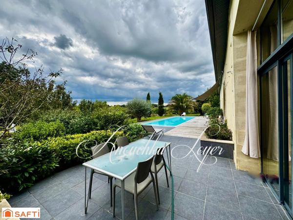 Maison avec piscine sur 5 hectares de terrain