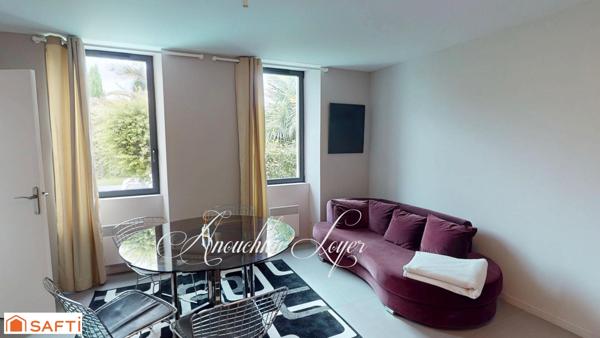 Maison avec piscine sur 5 hectares de terrain