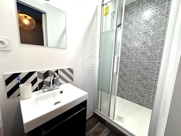 À LOUER Studio meublé 20m2 LAVAL