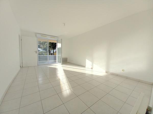 Appartement Le Loroux-Bottereau 3 pièce(s) 62.65 m², balcon-terrasse et jardinet