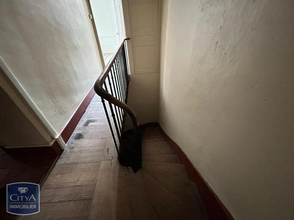 Appartement à louer 6 pièces 191.65m²