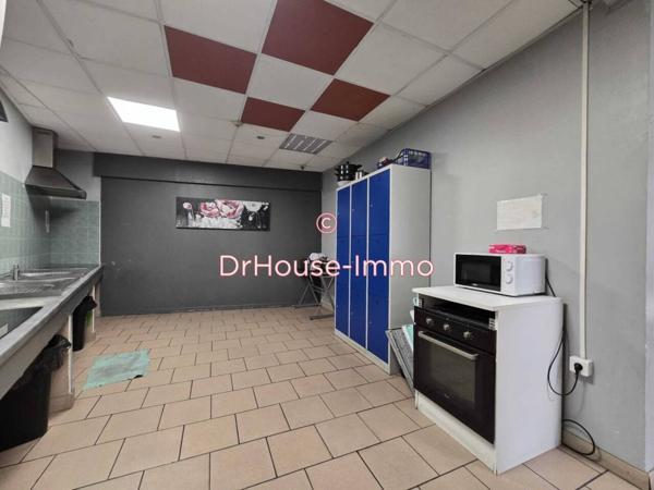 Immeuble à vendre 10 pièces de 200 m²