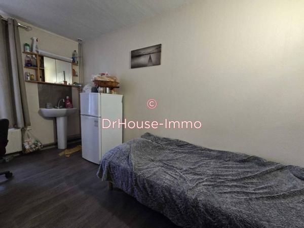 Immeuble à vendre 10 pièces de 200 m²