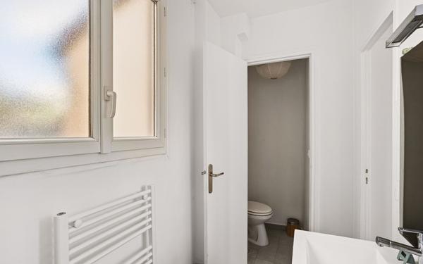 Appartement à vendre    2 pièces • 38,48 m2 Paris 18