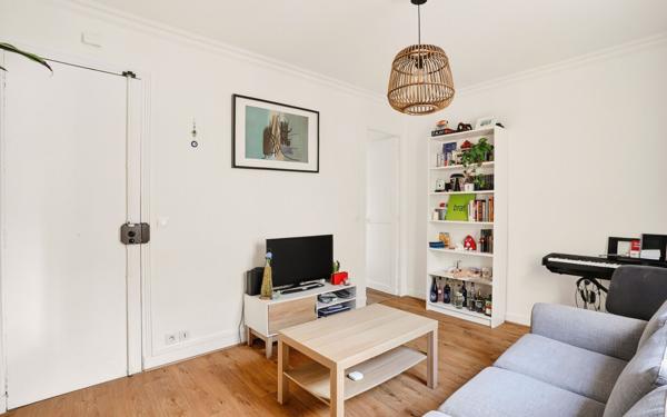 Appartement à vendre    2 pièces • 38,48 m2 Paris 18