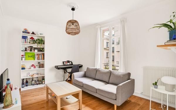 Appartement à vendre    2 pièces • 38,48 m2 Paris 18