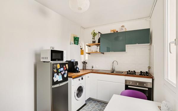 Appartement à vendre    2 pièces • 38,48 m2 Paris 18